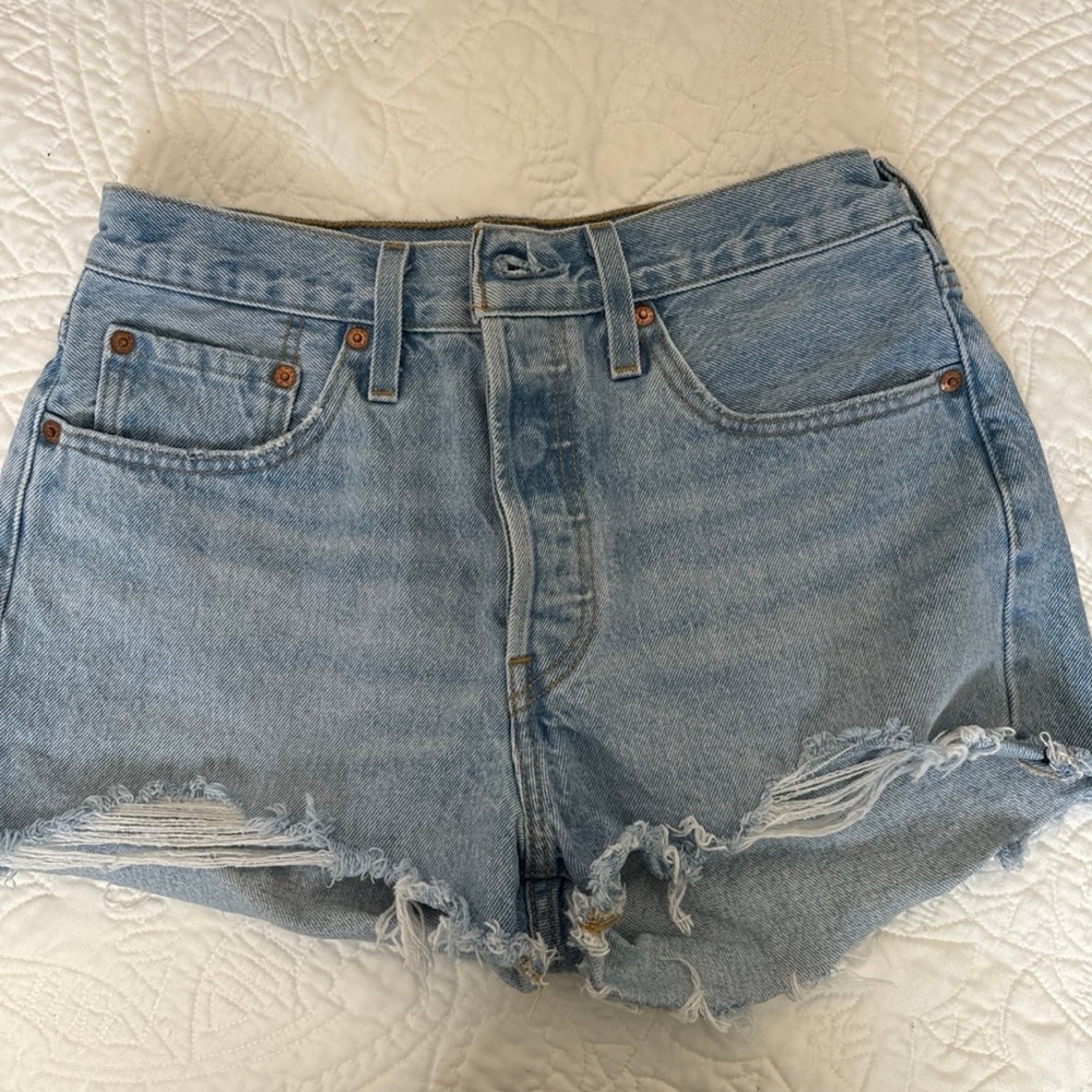 Levi shorts